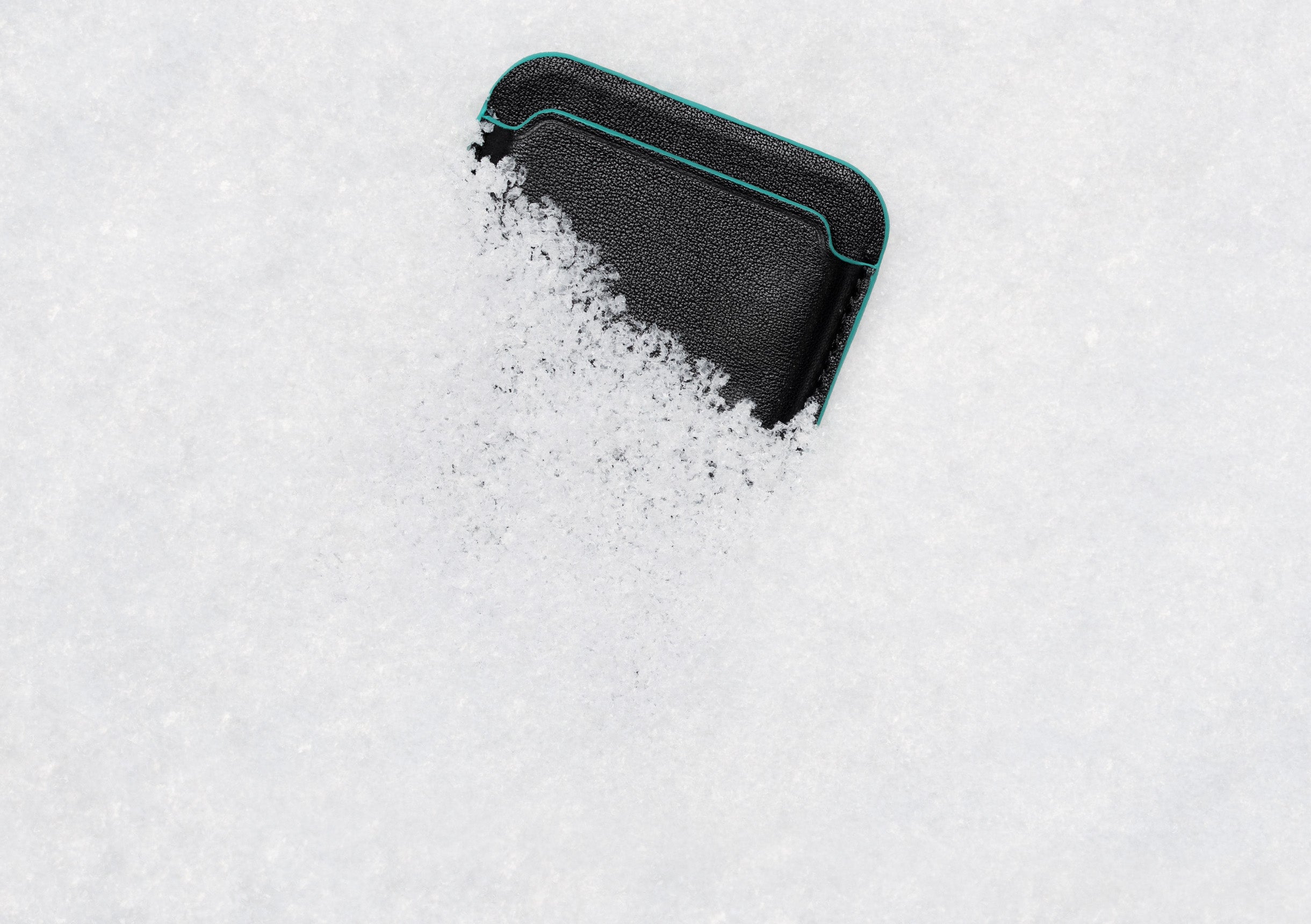 Tieks by gavrieli magnet wallet